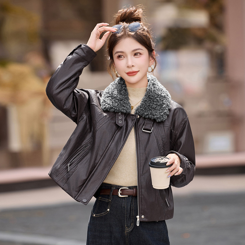 2025 Autumn and Winter New Style Fleece-Lined Thickeneded Lamb Hair Thickeneded Leather Jacket Small Fashion Leather Jacket Yb8965