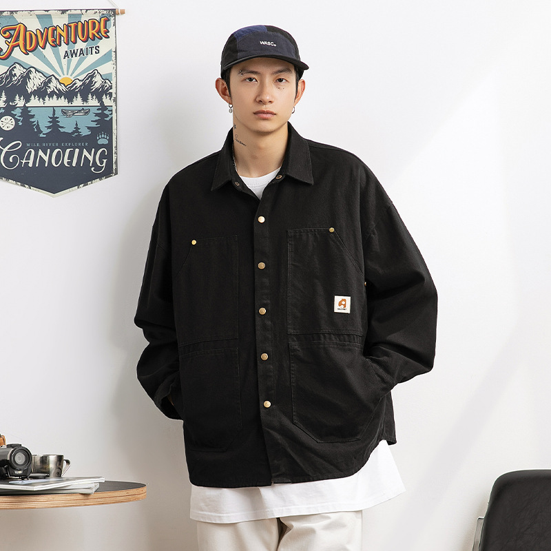 Camisa de manga larga estilo japonés para hombre, estilo informal, primavera 2025, nueva, holgada, retro, con tachuelas y parches, estilo chaqueta