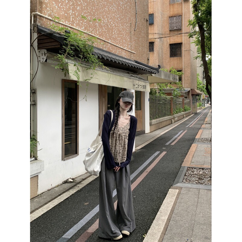 谢不肉 复古碎花V领无袖吊带背心女夏季设计感修身百搭短款上衣|undefined