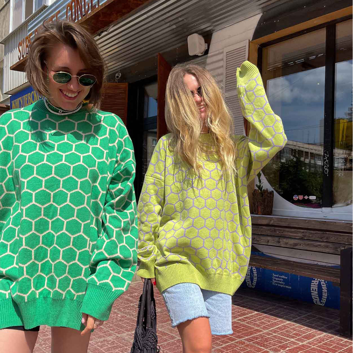 Women's Clothing round neck bee sweater loose temperament versatile plaid pullover sweater _voghion.com
