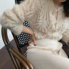フレンチモヘア初秋の新中空薄手ニットカーディガン2025新しいセーター女性の日焼け止めトップ