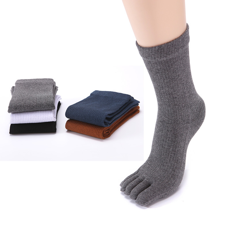 Autumn and winter men's five-finger socks long tube black white solid color cotton Dark Flower casual finger socks wholesale factory direct sales
