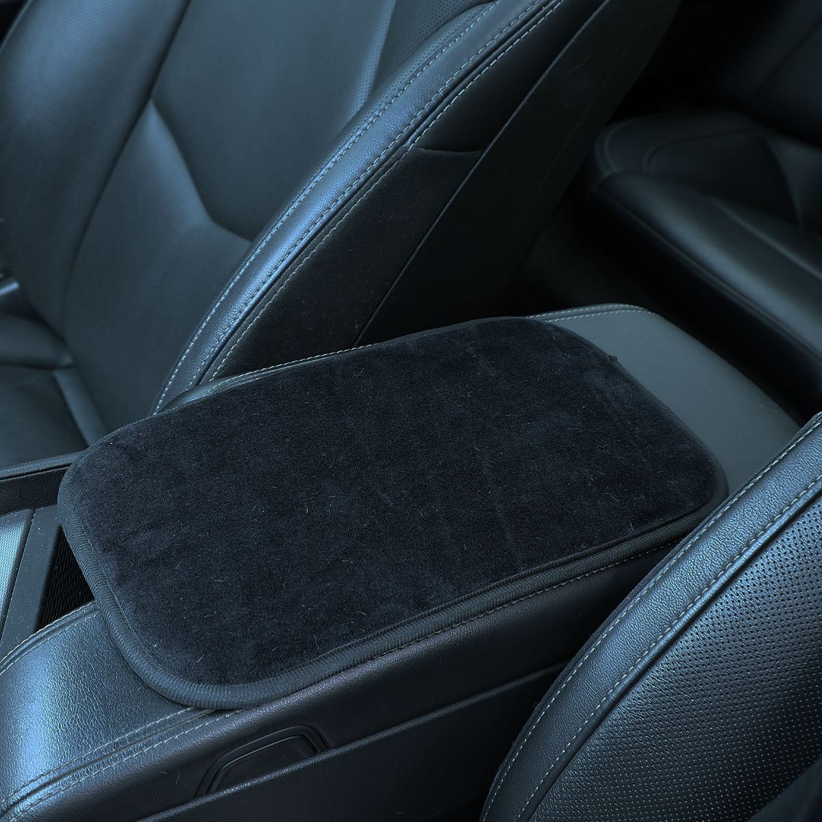 Car armrest cushion, short plush, universal armrest pad, supports cross-border dropshipping