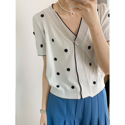 橘芷2021夏女波点V领短袖减龄针织衫显瘦气质修身撞色打底衫022|ms