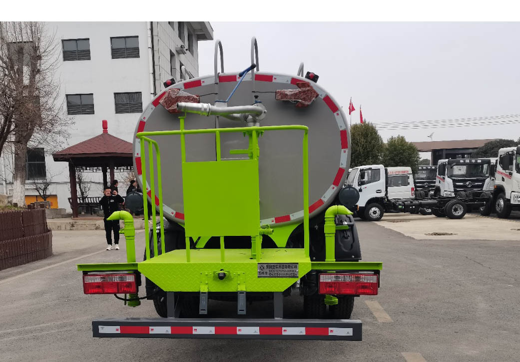New Energy Dongfeng Dolica 9-Ton Multi-Functional Greening Dust-Suppressing Sprinkler Truck Factory Direct Sales National Vi Greening Sprinkler