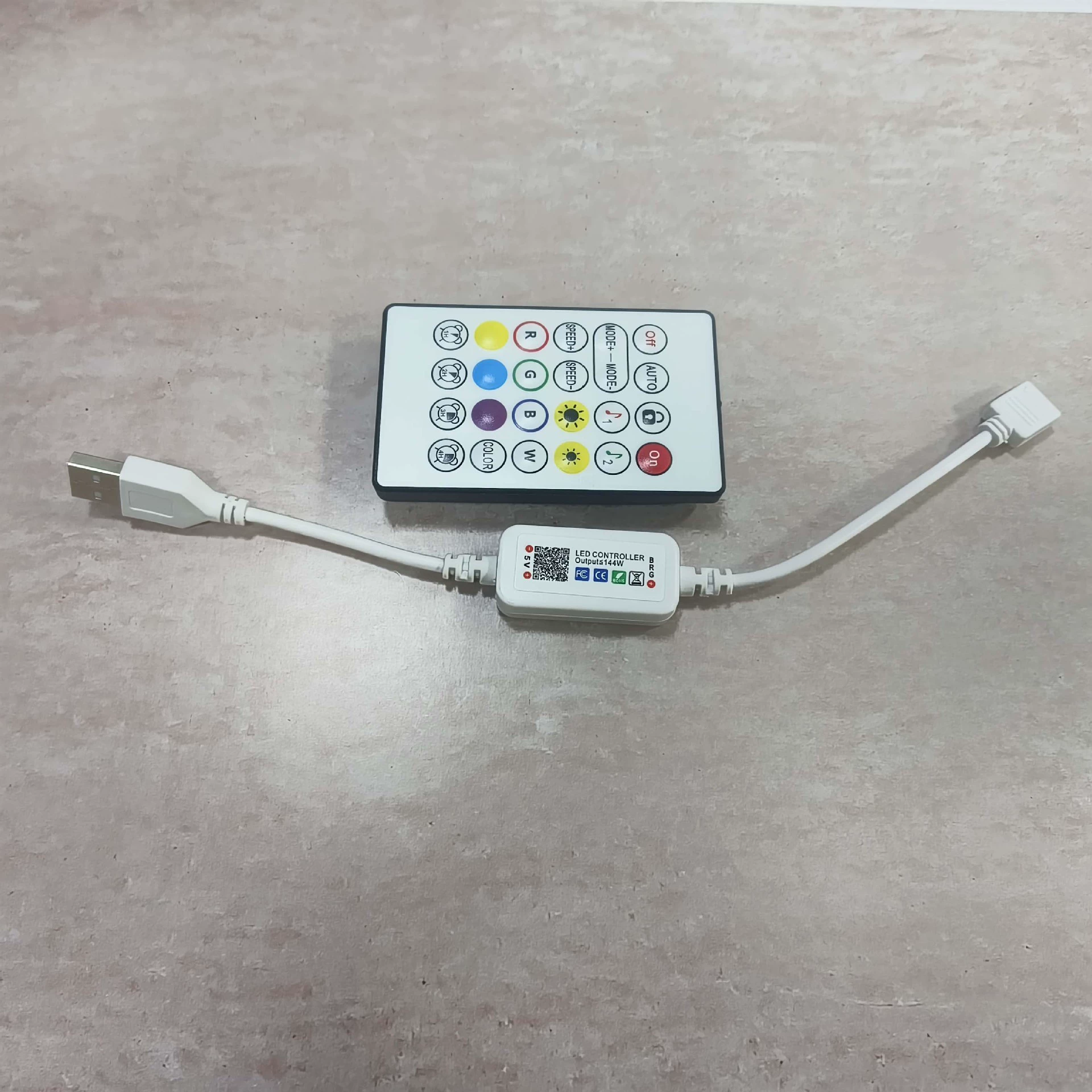 Bluetooth маленький черный корпус APP Smart 24 ключ № 7 батареи пульт дистанционного управления контроллер Красочный свет с контроллером лампы RGB