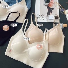 Three-dimensional cup underwear gathered and lifted to make it look big, traceless and comfortable, breathable, beautiful back wrapped, wide shoulder strap cloud-sensing beautiful back 5058