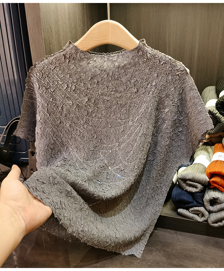 Áo thun nữ cổ đứng in họa tiết dập nóng dáng rộng xuân hè — đen, hoa hồng đỏ, màu xanh lá cây, xám chi tiết 11