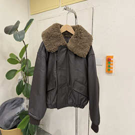 皮毛领小牛皮女士夹棉夹克皮衣 Leather Jacket with Fur Collar