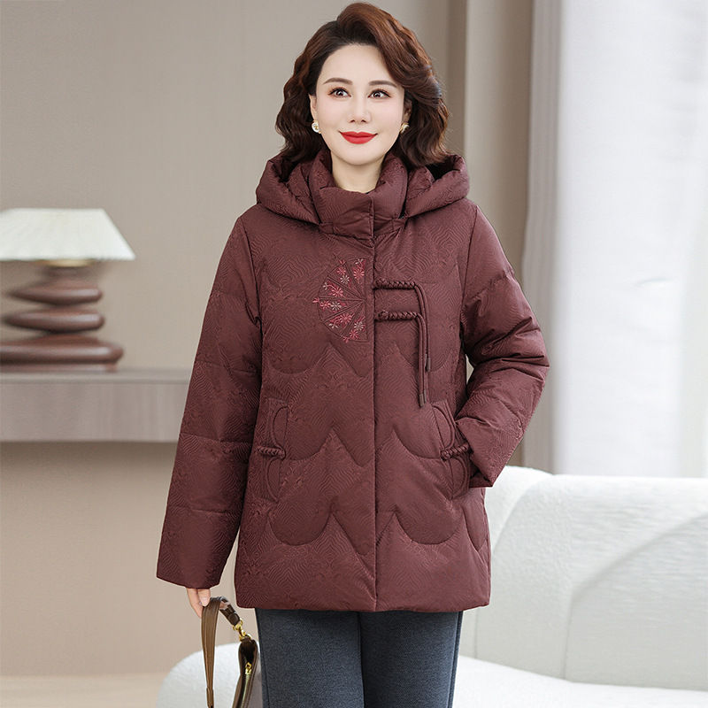 Brand Middle-Aged Mother White Duck down Jacket Women's 25 Winter Embroidered Retro Thickeneded Loose Large Size Warm Jacket