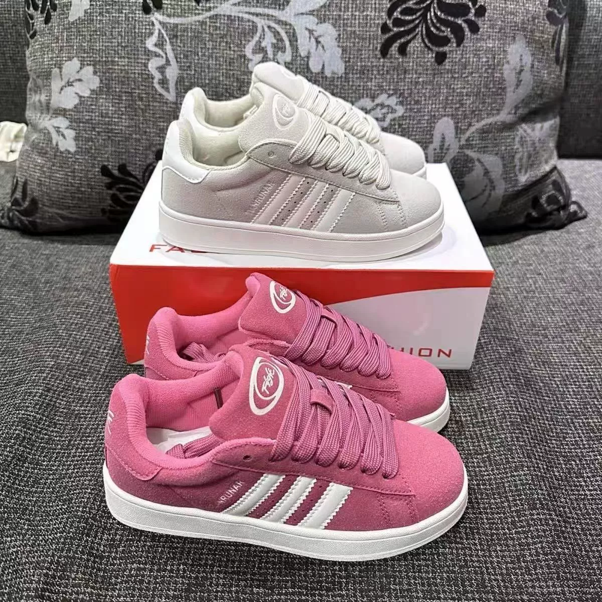 Новые кроссовки 2026 года в стиле «Драконий фрукт» розового цвета для девочек, студенческие кроссовки, повседневные универсальные кеды, дышащие модные спортивные туфли.