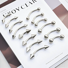 手镯;唇饰;耳钉