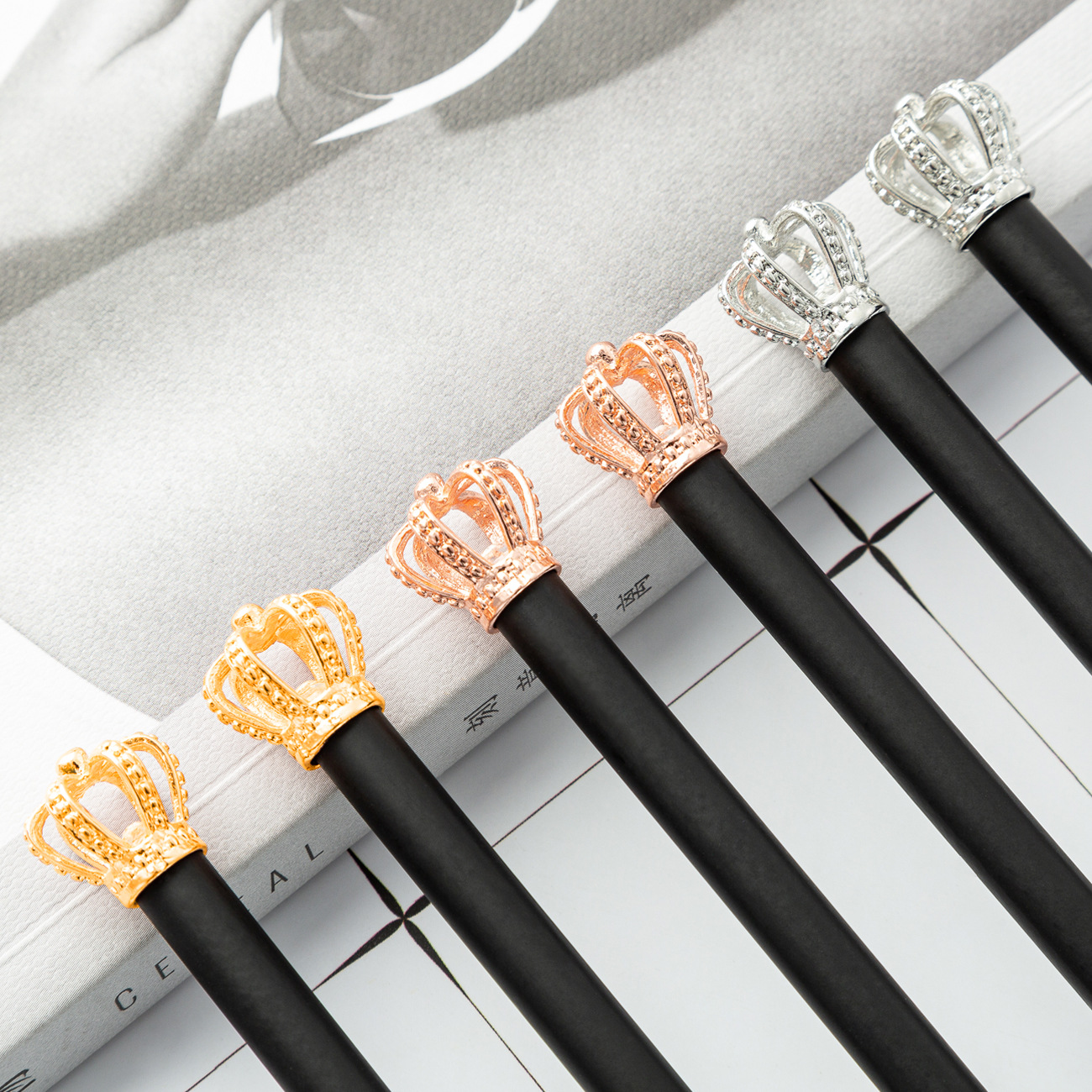 Dibujos animados corona lápiz kindergarten Escuela Primaria estudiante examen lápiz de madera al por mayor imprimible logotipo niños lápiz de escritura