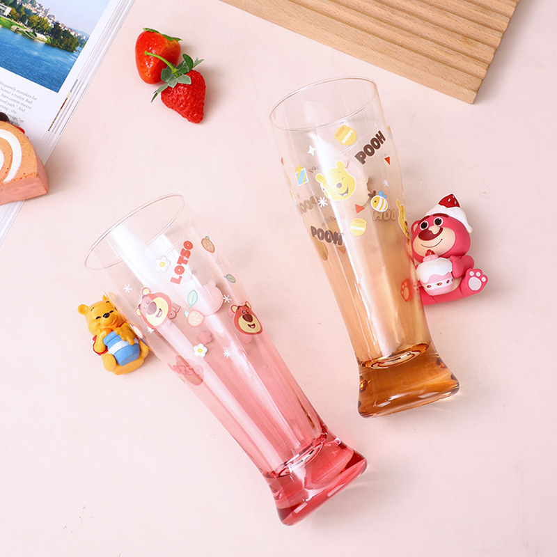 Vaso de vidrio rojo de Disney de fresas, taza de dibujos animados, taza de jugo de leche de pies altos, taza de bebidas frías de alto valor facial