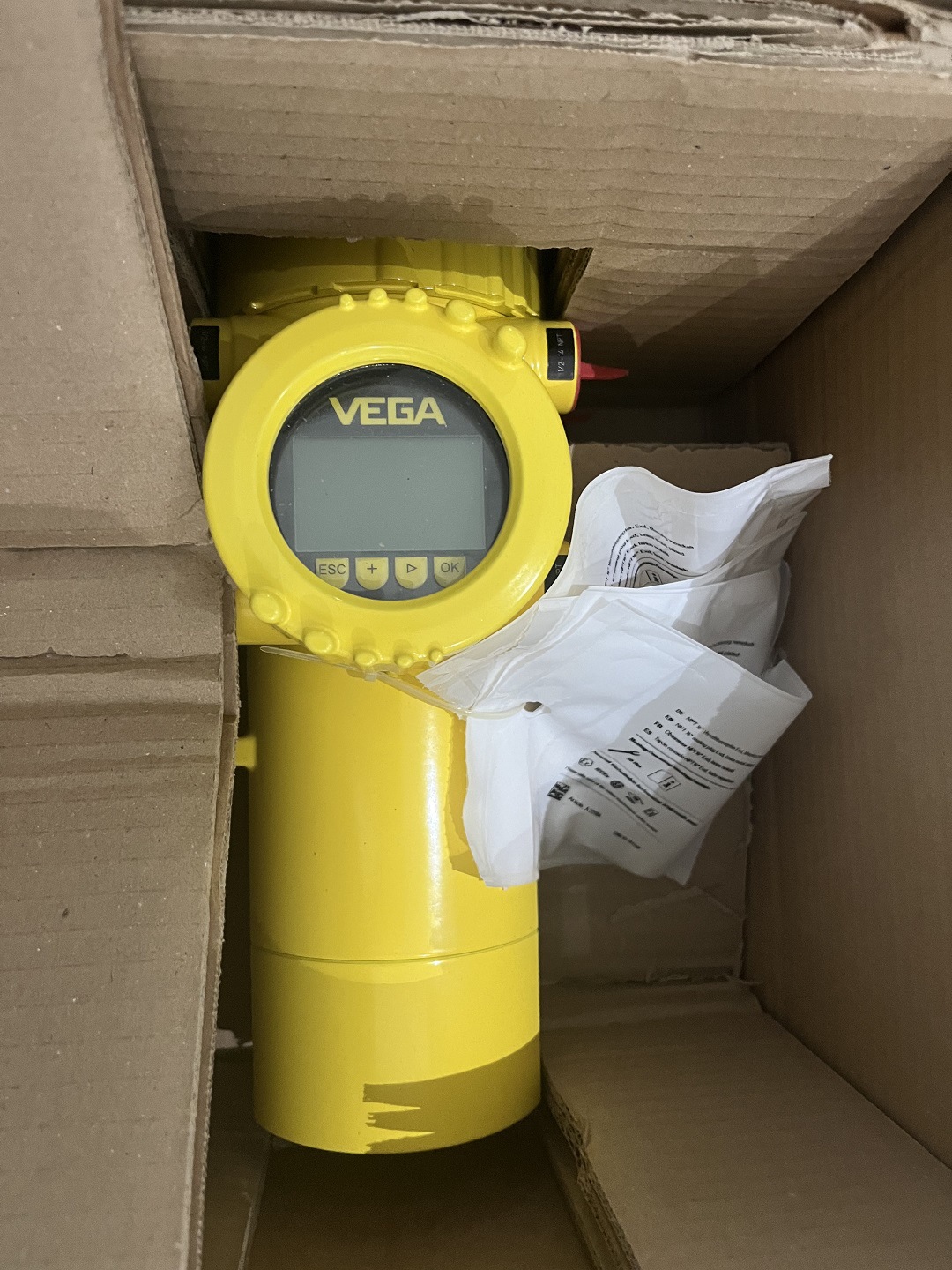 威格 辐射传感器 MINITRAC 31 优势：测量精确度高 不受过程条件