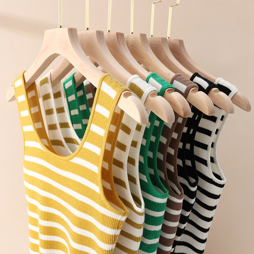 Machine washable, striped contrasting U-shaped collar, new spring and summer knitted suspenders for outer wear, versatile vest with girly feel for all seasons