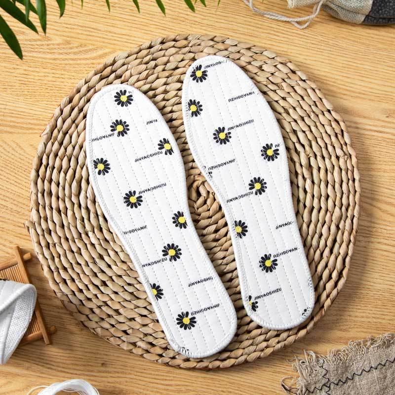 Las plantillas para hombre son absorbentes del sudor, antiolor, transpirables, cómodas, de suela blanda, plantillas ligeras, plantillas deportivas de verano con aroma a bambú y carbón vegetal.