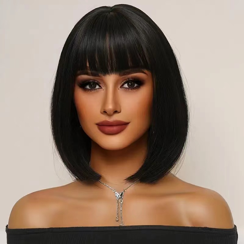 Amazon nuevos productos Europeos y estadounidenses pelucas de cabello corto y recto para mujeres negras bobbing cubierta de cabello corto y recto cubierta de cabello image 3