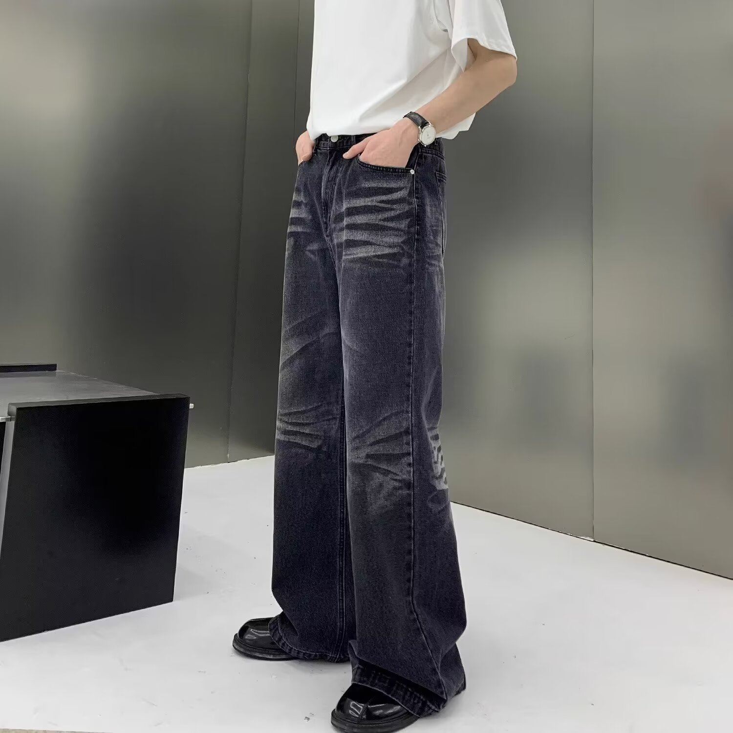 Dark Wash Jeans 4