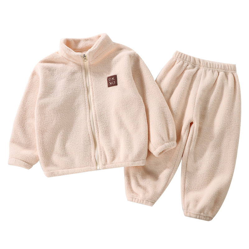 秋と冬の赤ちゃんの厚く暖かいスーツ男の子と女の子のためのパフベルベット甘いツーピースセット幼児と幼児のホーム服パジャマ|undefined