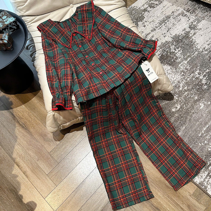 2025 Korean Style Couple's Autumn and Winter Cotton and Linen Thickened Brushed Loose Casual Christmas Outerwear Homewear Set 2025 Korean Style Couple's Autumn and Winter Cotton and Linen Thickened Brushed Loose Casual Christmas Outerwear Homewear Set