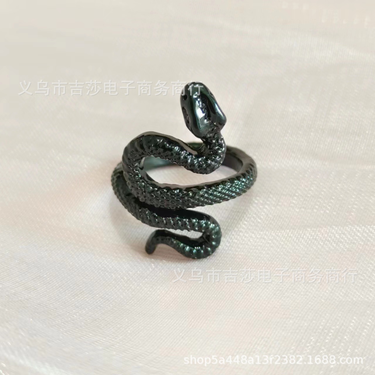 El comercio exterior de Europa y América largo fresco de los hombres guapos patrón de serpiente anillo punk estilo en forma de serpiente animal retro exagerado 4 piezas anillo conjunto