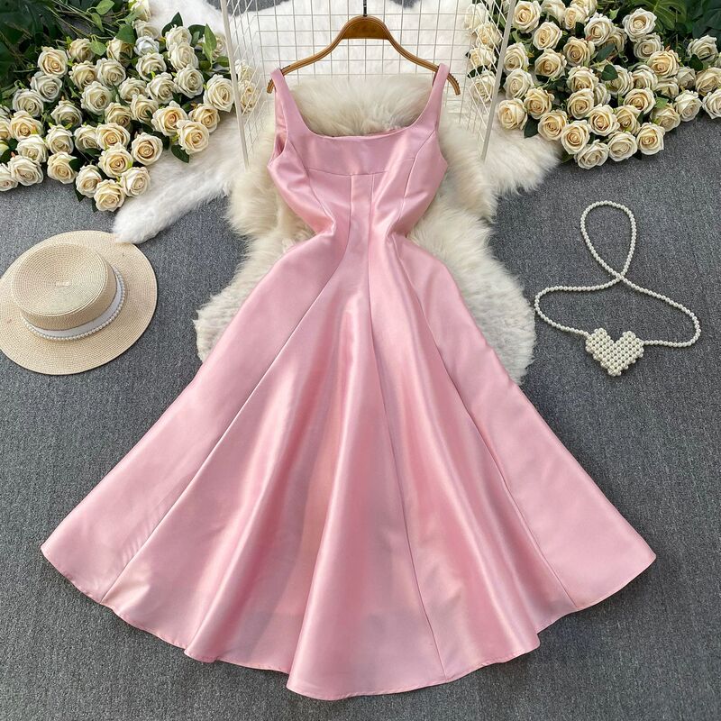 French High-End Dress, Elegant Square Neck, Waist Slimming, Mid-Length, Large Hem, Sleeveless Vest Dress, Socialite Dress