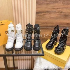 F金属字母2025年秋季新款系带显瘦牛皮机车靴英伦风厚底马丁靴女