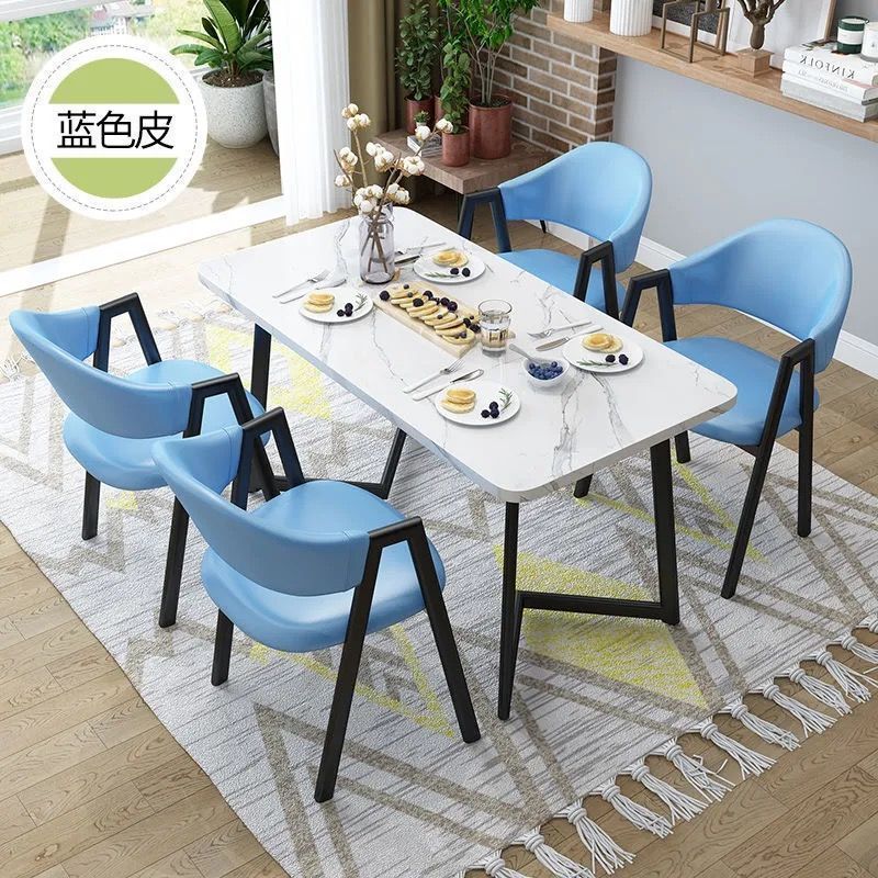 흰색 대리석 테이블 + 파란색 가죽 의자 4개