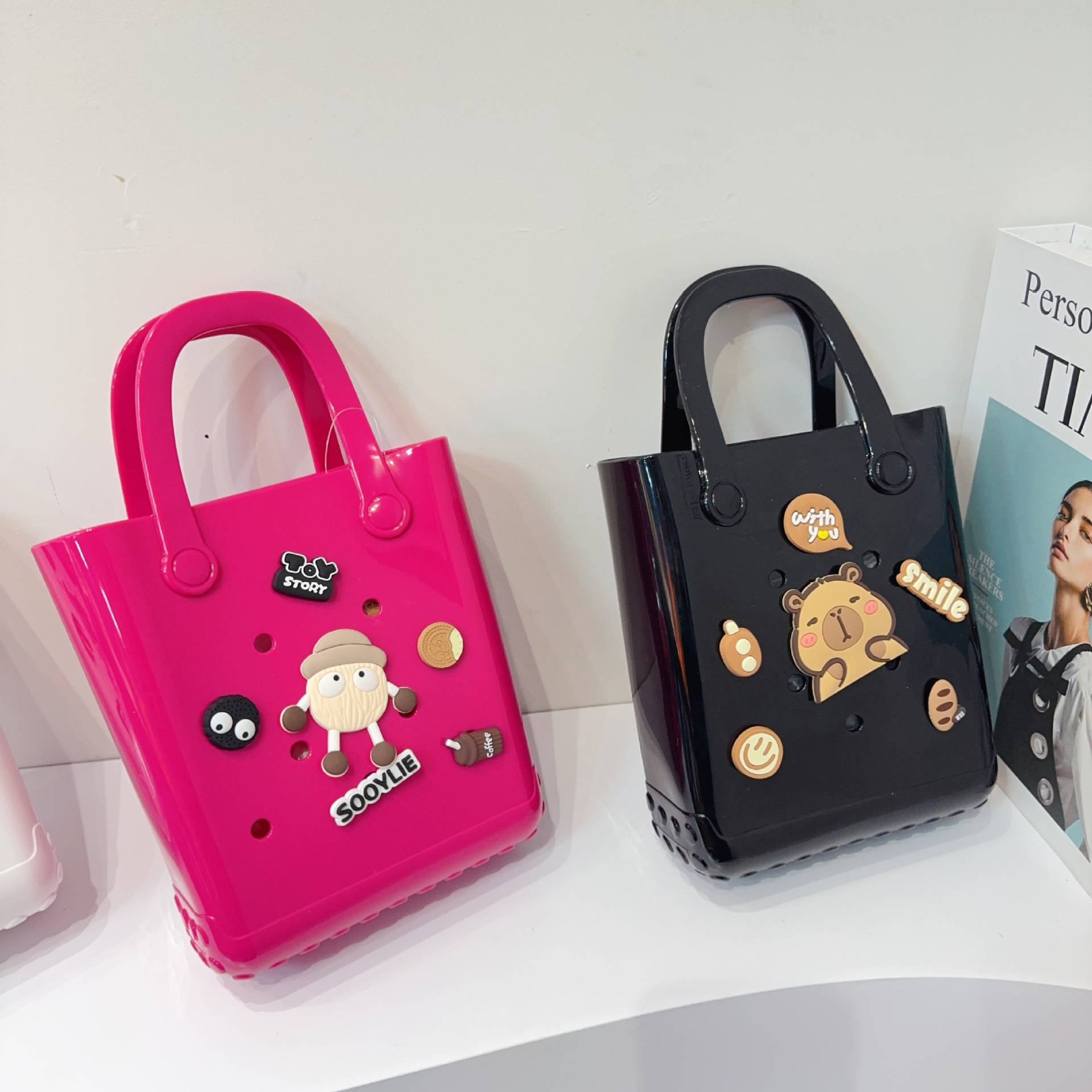 Jelly Bag 2025 New Cross-border DIY Hole Bag, Cartoon Doll, Children's Bag, Beach Baby, Toiletries and Vegetable basket bag undefined