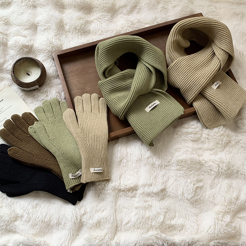 Guantes de sombrero de punto de tres piezas para hombres y mujeres parejas de invierno cálidas bufandas verdes guantes de sombrero