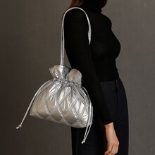 韩国东大门秋冬新款小众设计棉服包菱格抽绳束口手提单肩包女