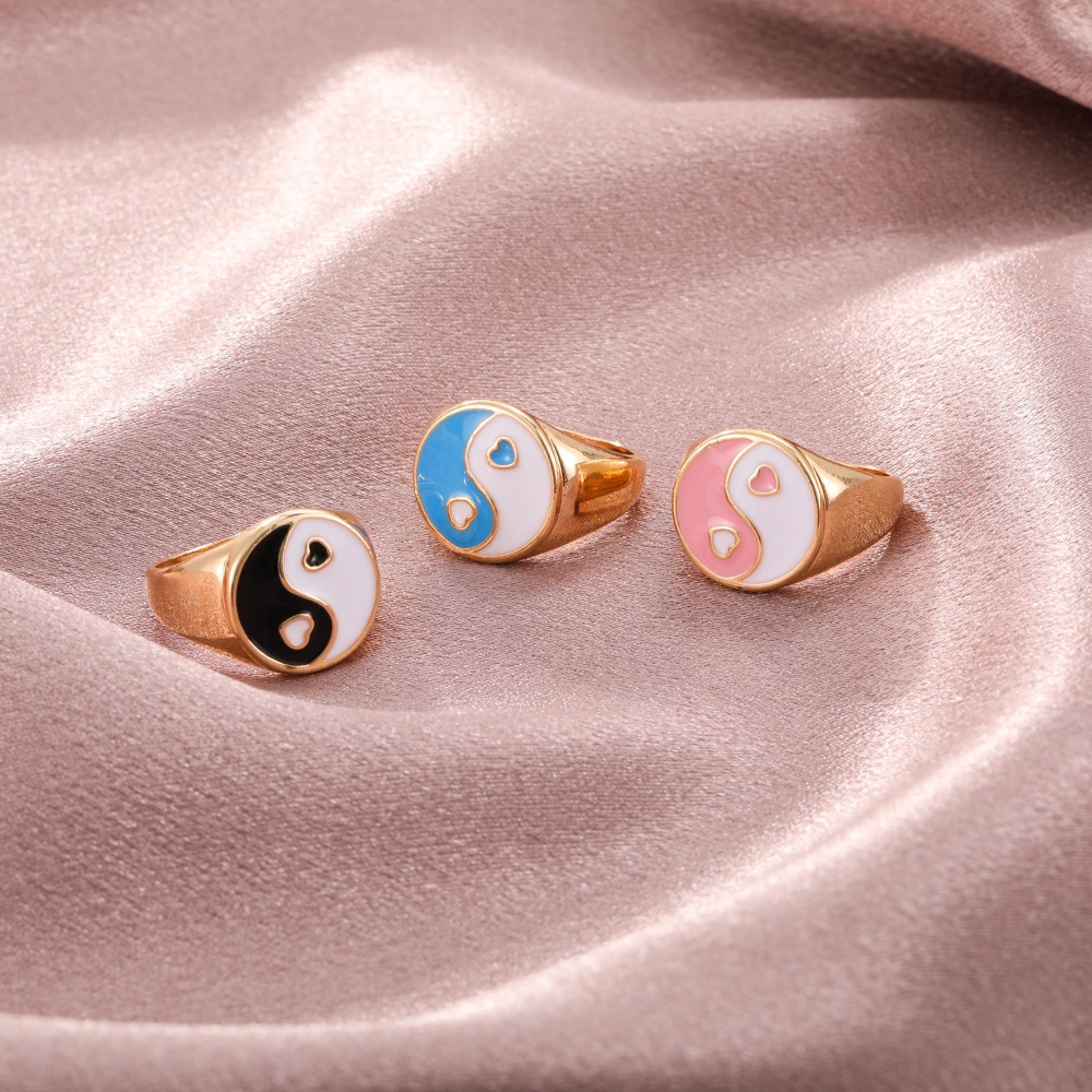 New Retro Dripping Oil Tai Chi Gossip Geometric Multi-color Alloy Ring Jewelry display picture 2