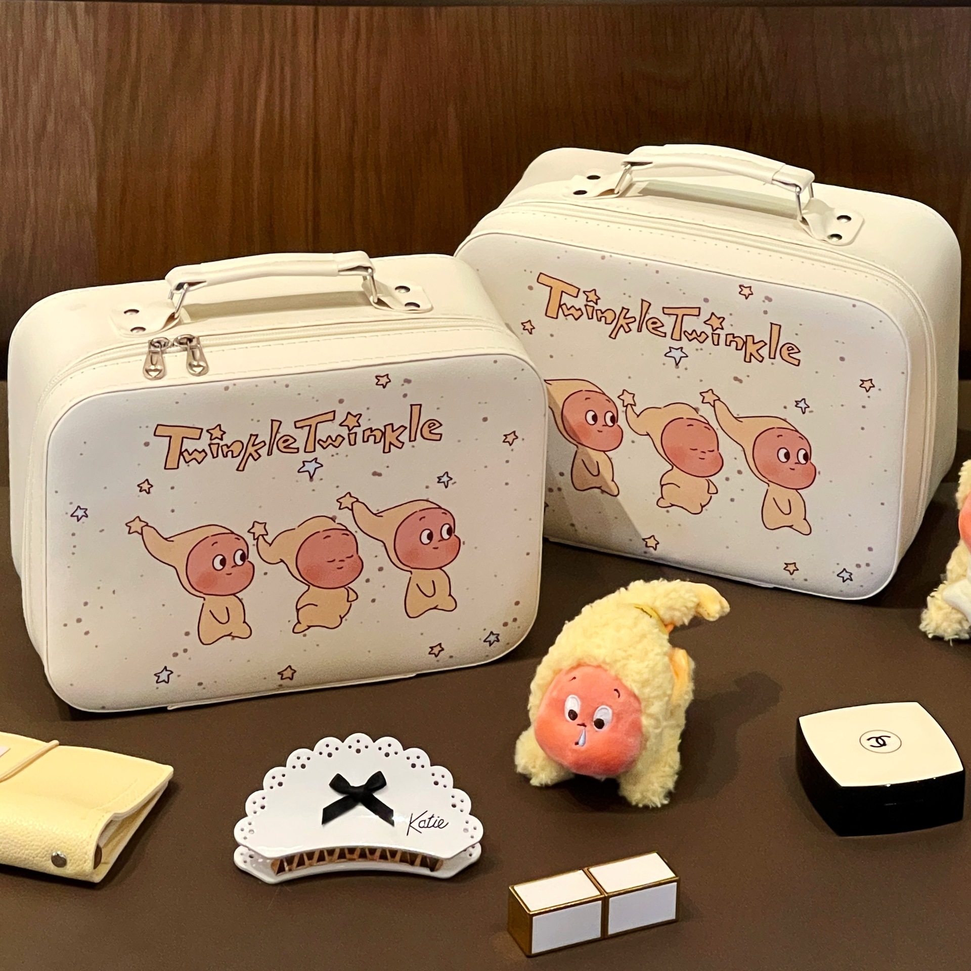 Hermosa bolsa de maquillaje portátil impermeable, caja de almacenamiento de maquillaje de gran capacidad, bolsa de maquillaje portátil con espejo