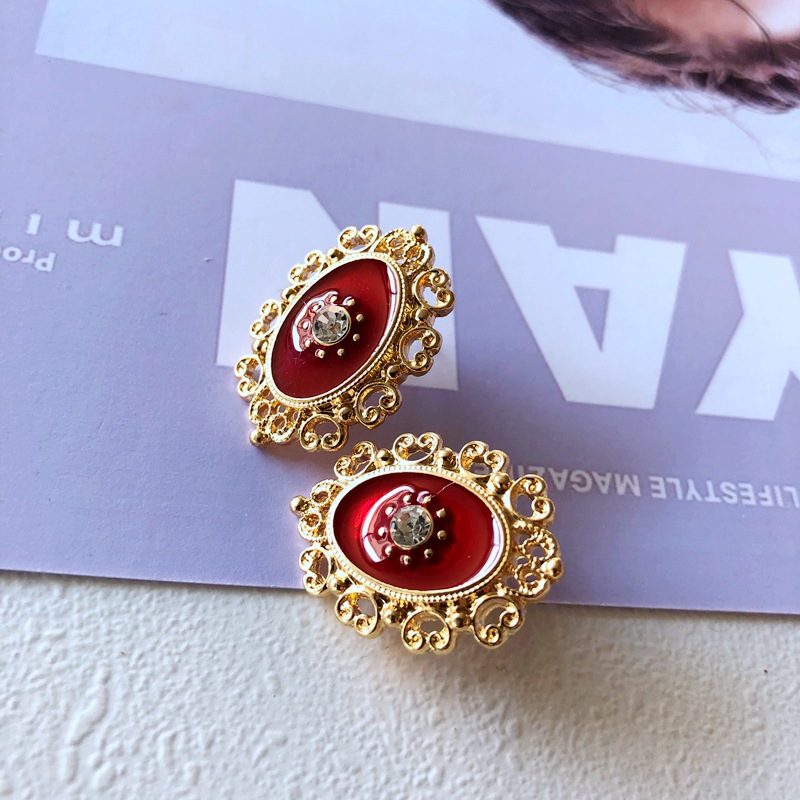 Nihaojewelry Simple Pearl Red Drip Glaze Resin Enamel Earrings Wholesale Jewelry display picture 3