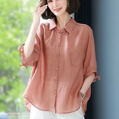 綿麻の半袖のシャツの女性の夏の新型の薄い金の大きいサイズのカジュアルな洋風のお母さんは年齢を減らして明らかにやせています。