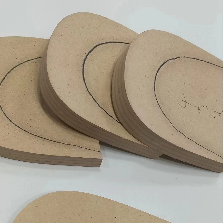 Комбинация мужской обуви с большим дном на каблуке на каблуке на каблуке на высоком каблуке