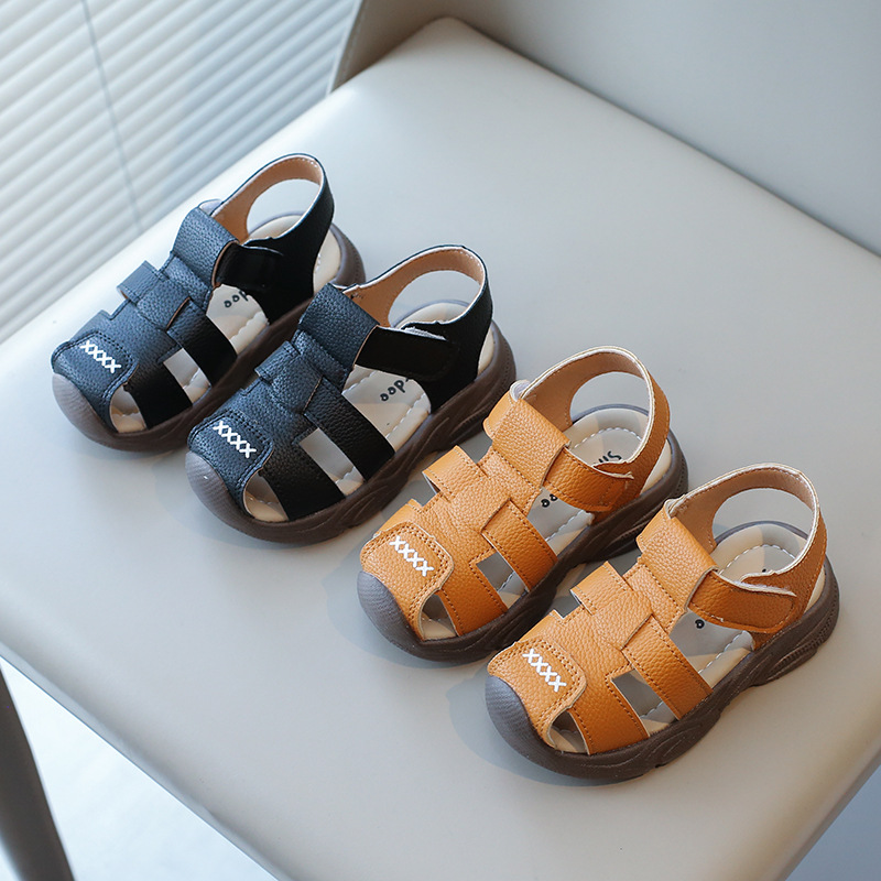 Woven children's summer sandals for boys