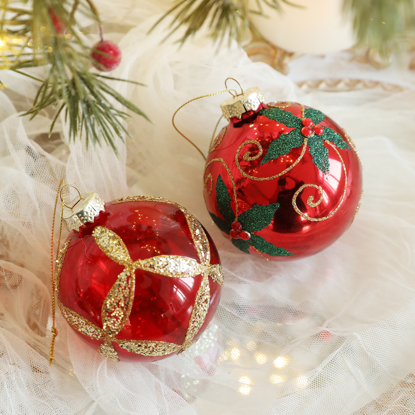 Bola de vidrio de color de 8cm esparciendo bolas colgantes en polvo decoración del árbol de Navidad decoración del colgante de bola hueca disposición del Festival