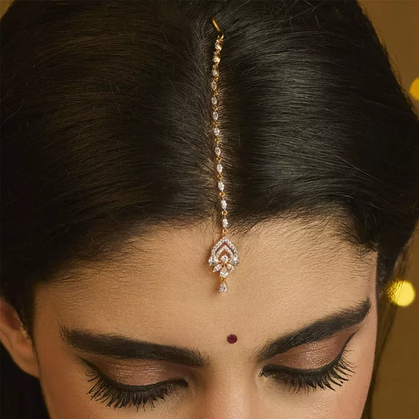 Cross-Border New Product: Indian Traditional Headwear, European and American Ethnic Style, Water Drop Rhinestone Forehead Pendant Hair Chain