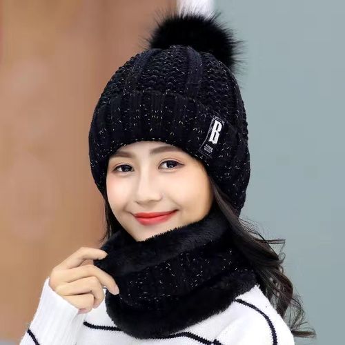 Winter Korean style woolen hat for women, plus velvet and thickened scarf for mom to keep warm and cold when riding, knitted ear protection trendy hat