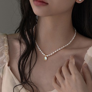Natural Pearl Necklace for Women, Summer Pendant, French Retro Fashion, Niche Design, Clavicle Chain, Light Luxury Style