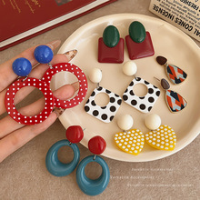 复古港风耳环女2025年新款爆款高级感耳钉轻奢气质方圆脸秋冬耳饰