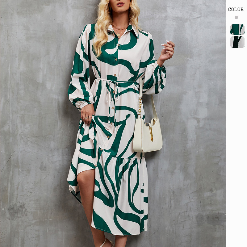 autumn fashionable dress for leisure