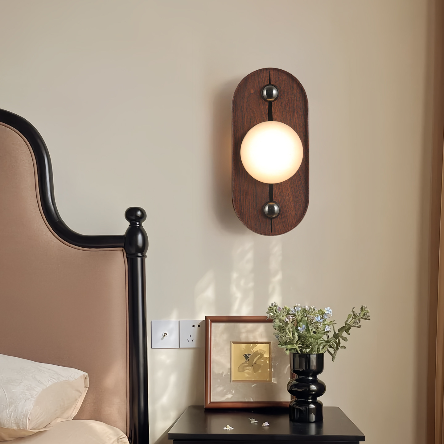 Lámpara de pared de la cabecera de la cama medieval francesa dormitorio estudio residencial retro lámpara de decoración pasillo pasillo lámpara de pared de fondo 117L
