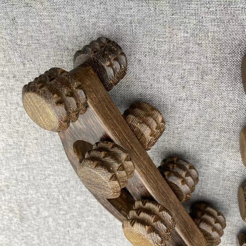 厂家直供滚轮按摩器 鸡翅木便携式按摩器疏通经络背部腿部按摩仪|undefined