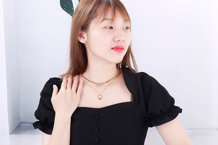 Waterproof Non Tarnish Craft PVD Coated 18K Gold Plated Heart Titanium Steel Fashion Waterproof Non Tarnish Necklace
