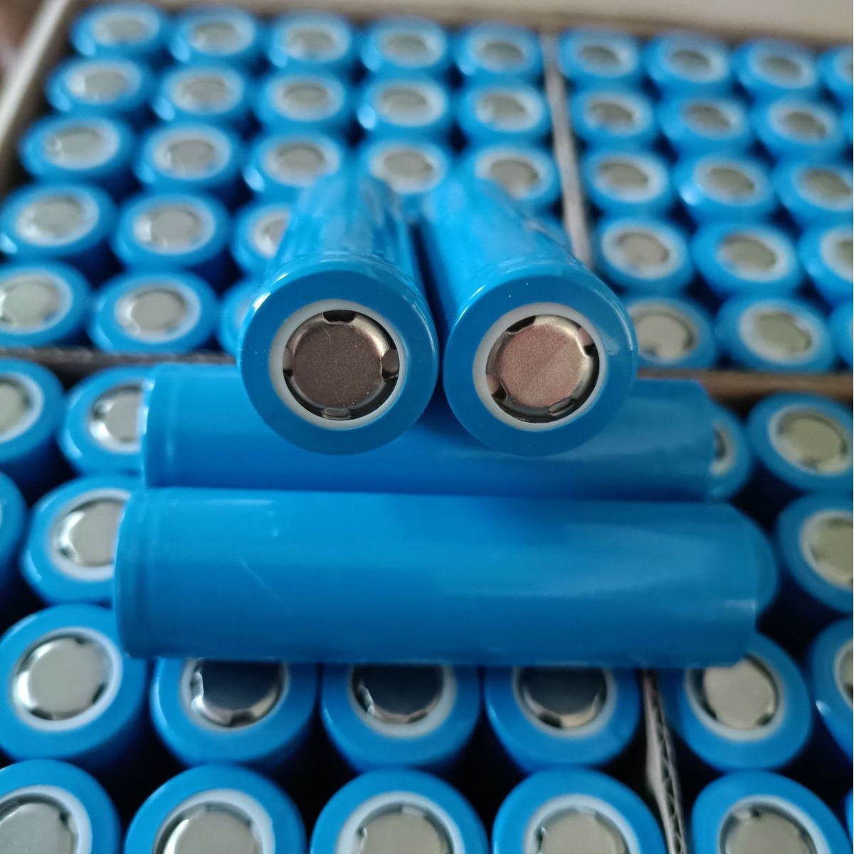 明拓18650锂电池1800mah3.7V充电锂电池
