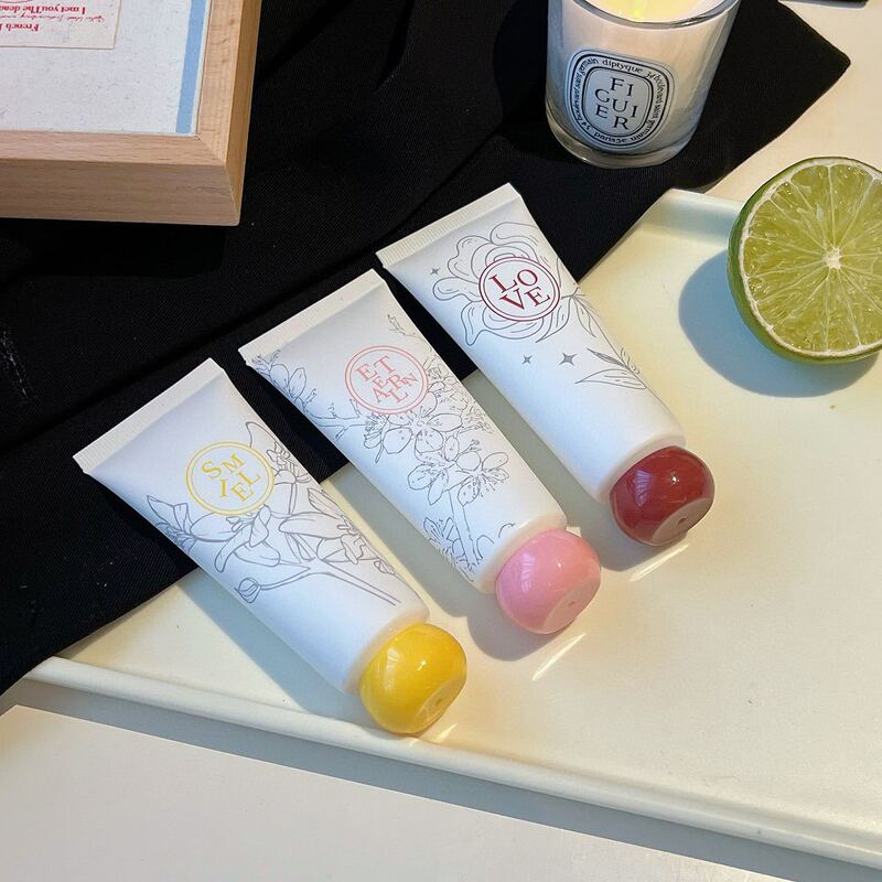 ウォータータイム フラワーバージョン 45g ハンドクリーム 保湿と香りのお土産ギフト ウェディング保湿小ハンドクリーム|undefined