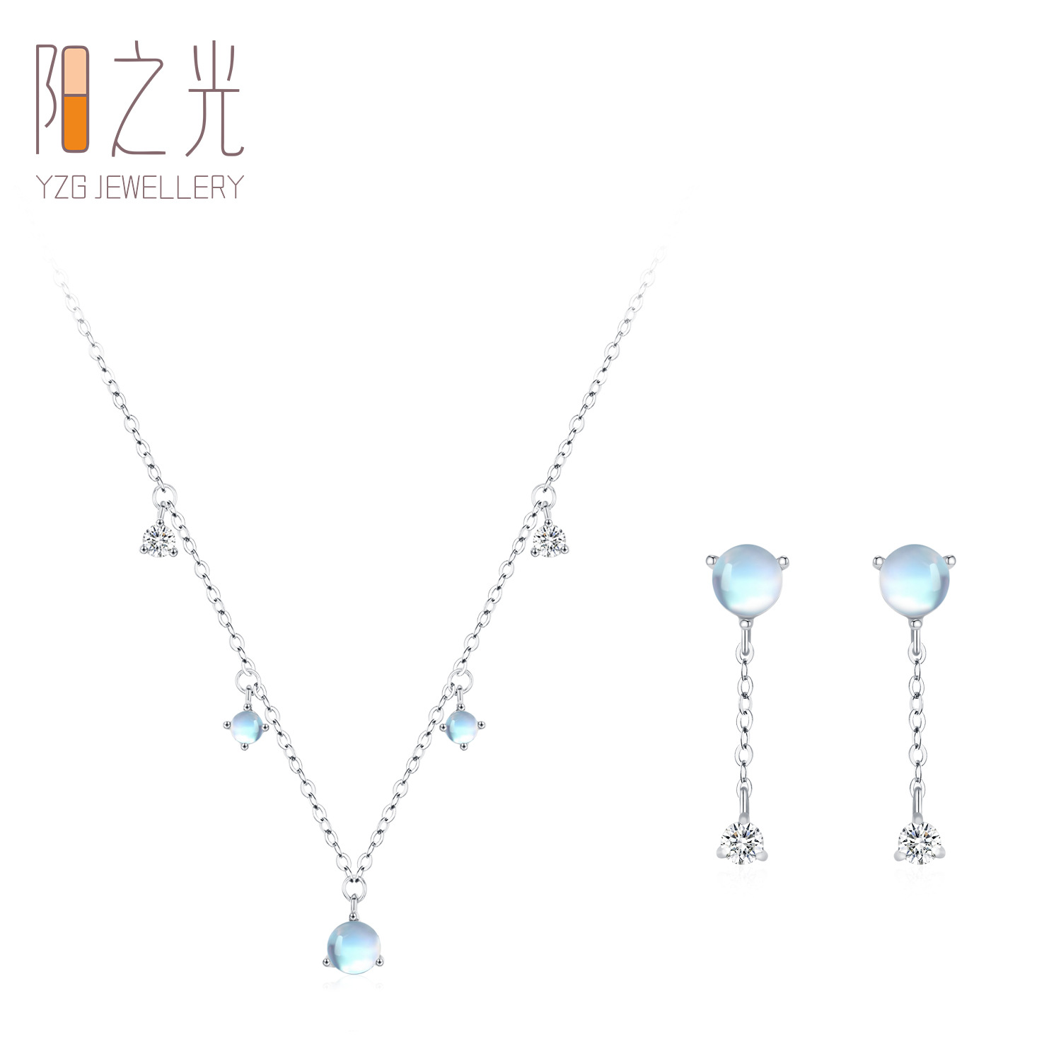 Necklace with tassels